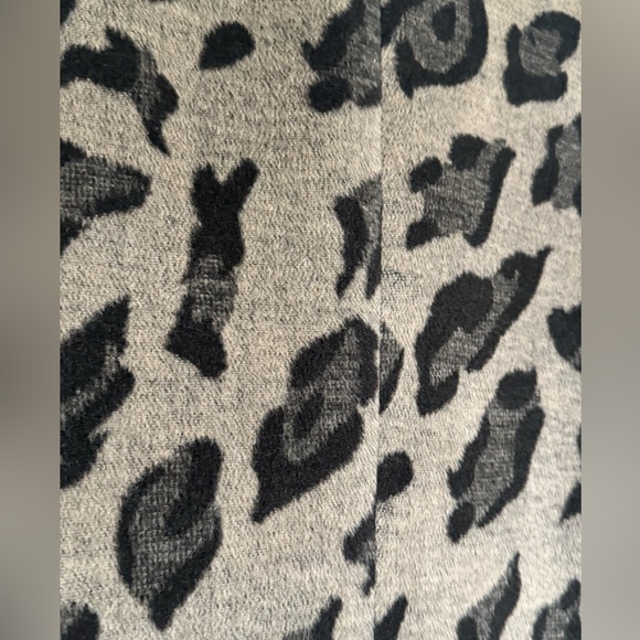 Stylish Leopard Print Woman’s 3/4 Sleeve Hot Neon Link Outerwear Coat - Picture 6 of 9